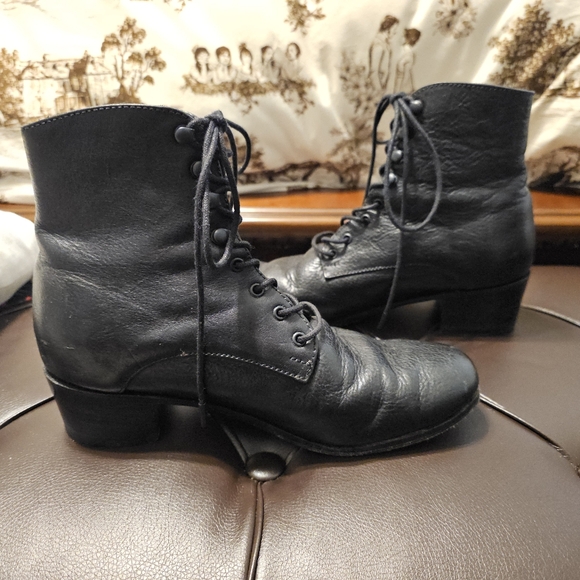 Christy Dawn Dawn Boots Size 8 Noir Black Lace Up Victorian Style - Picture 7 of 8